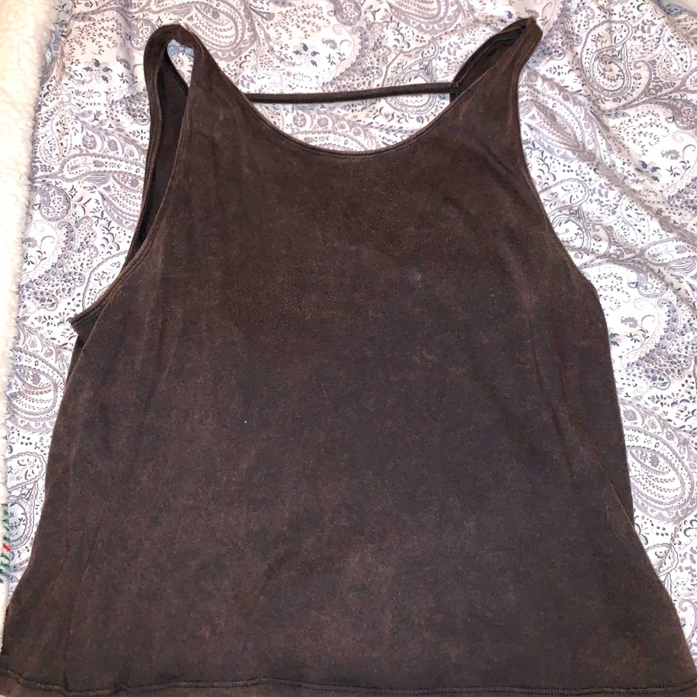 Hollister Tank